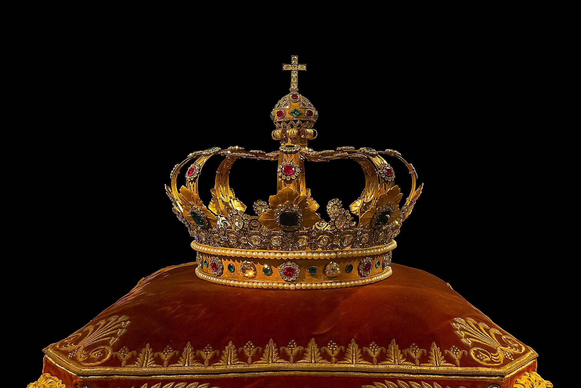 crown-759296-1920-jpg